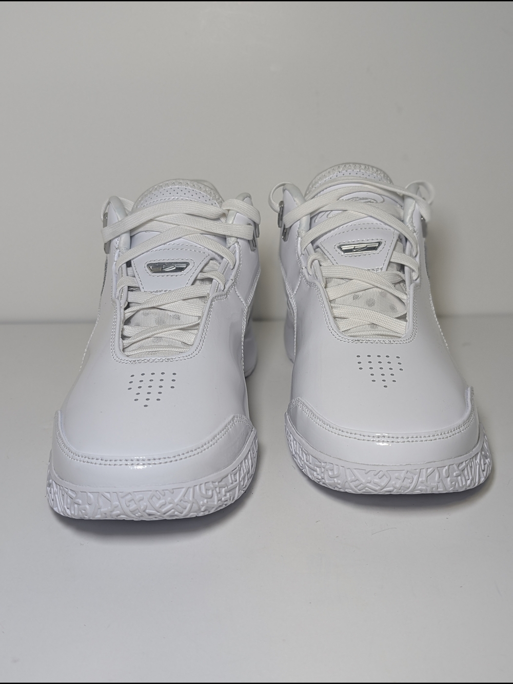 Size 8 - Nike Zoom LeBron NXXT Gen AMPD White Metallic Silver - Picture 3 of 9